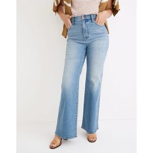 Madewell 11” High-Rise Flare Jeans in Caine Wash